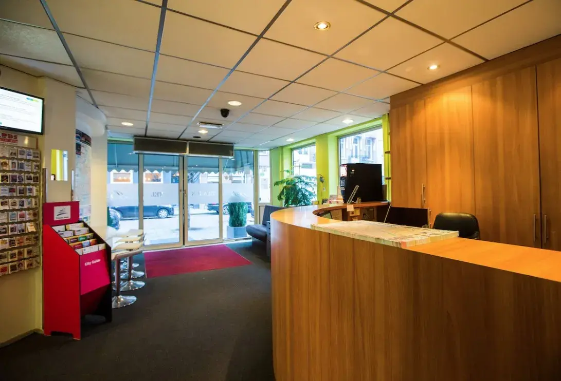 Receptie van Trianon Hotel Amsterdam